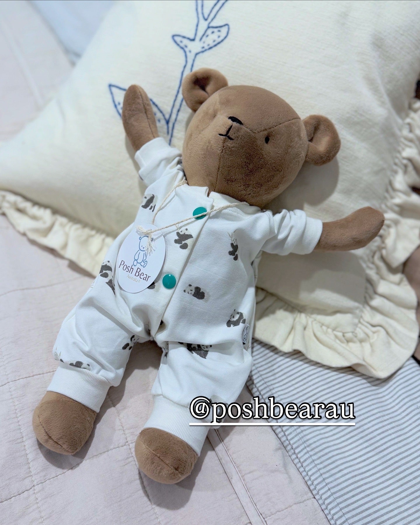 Handmade Teddy Bear with removable outfits / handmade in Australia