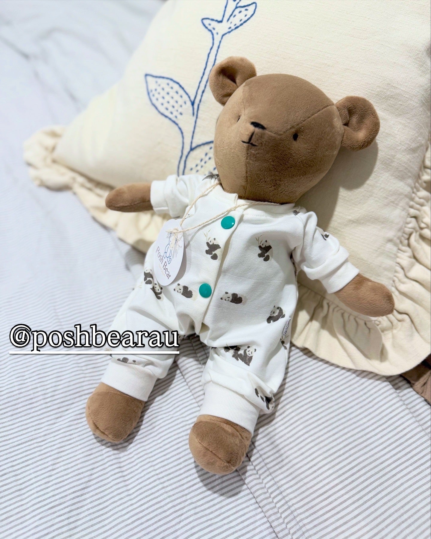 Handmade Teddy Bear with removable outfits / handmade in Australia