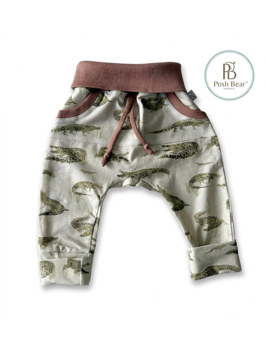 Handmade Organic Grow With Me Joggers with Kangaroo Pocket – Crocodile