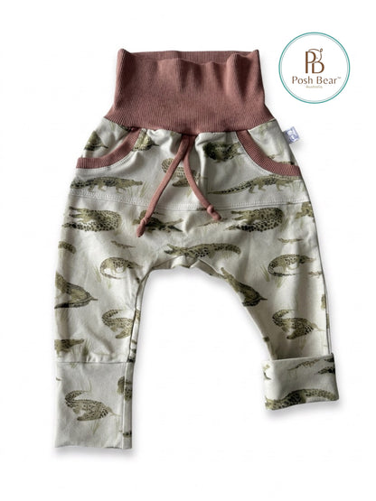 Handmade Organic Grow With Me Joggers with Kangaroo Pocket – Crocodile