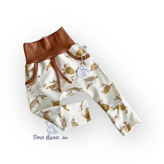 Handmade Organic Grow With Me Joggers with Kangaroo Pocket – Turtle