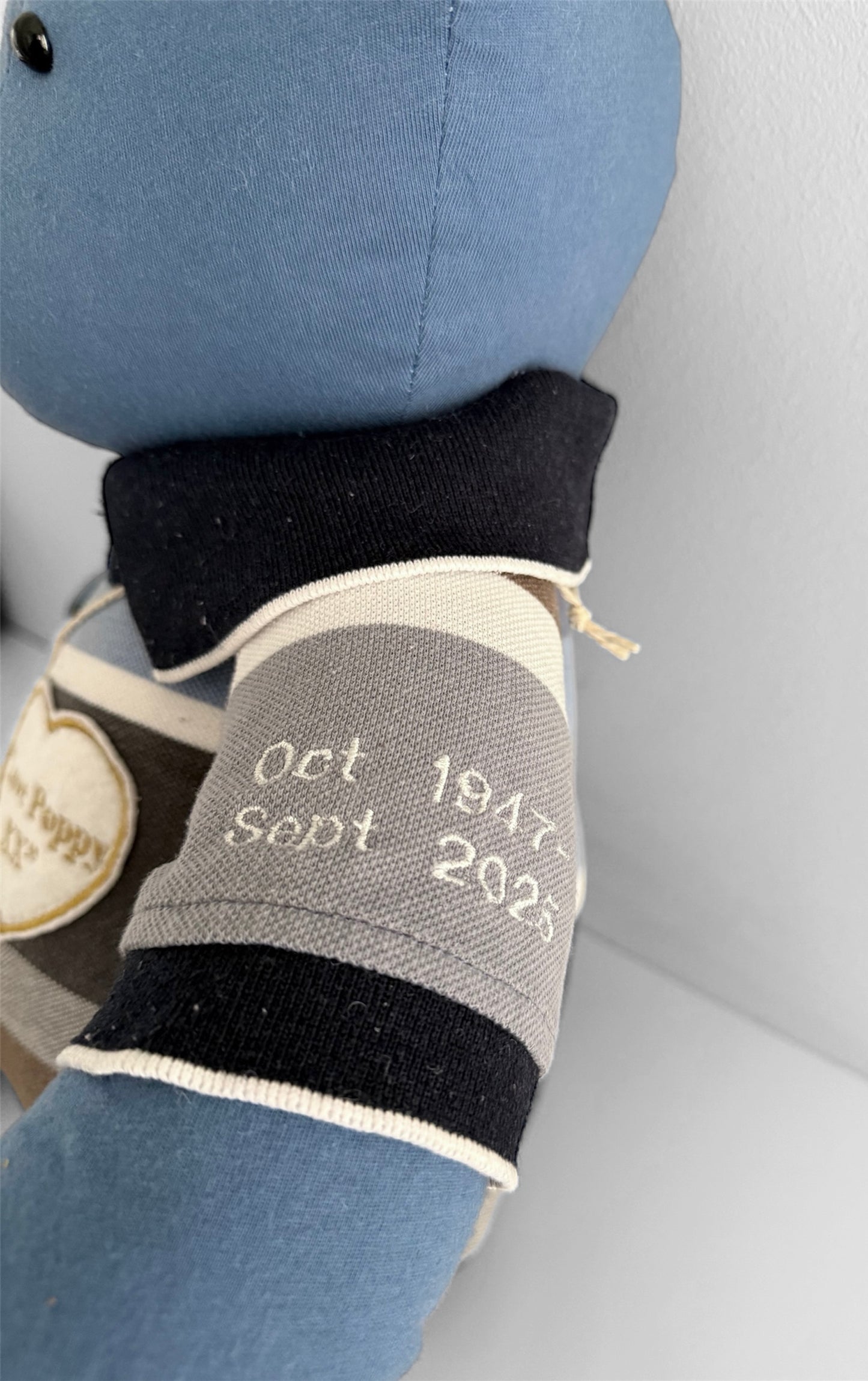 XL Keepsake Bear – 56 cm (22”)  with Hidden Zipper Pocket/ Personalised