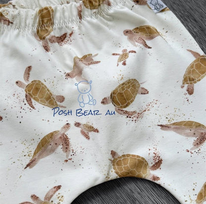 Handmade Organic baby Slim fit Harem pants / Turtle