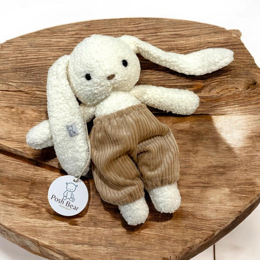 Handmade Bunny / Includes one removable outfit